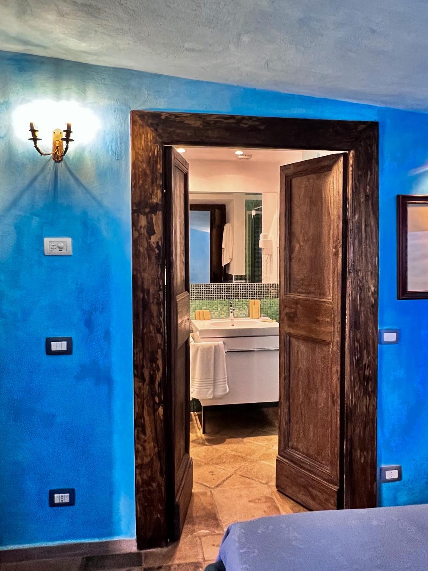Aeneas' Landing Resort Gaeta Oda fotoğraf